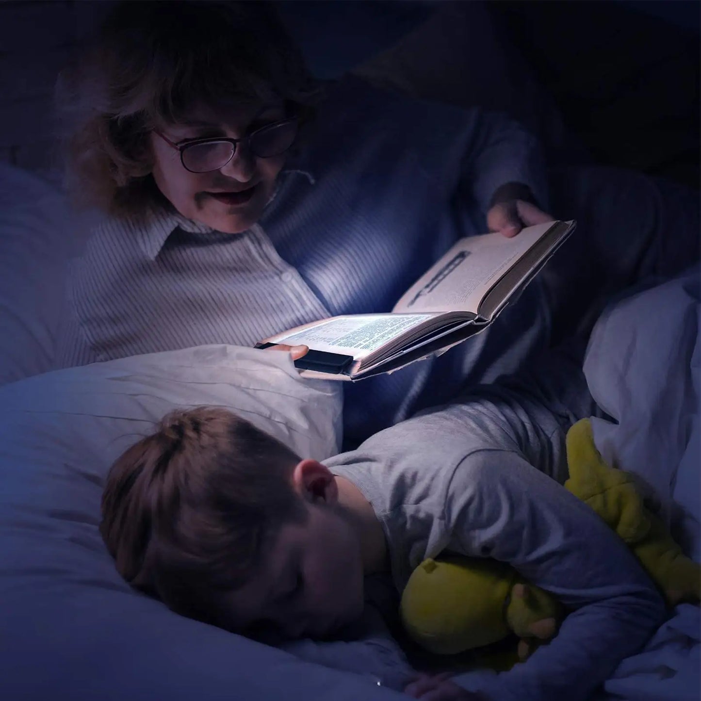 Flat-Panel LED Reading Light – Bed &amp; Night Book Lamp Petrovick